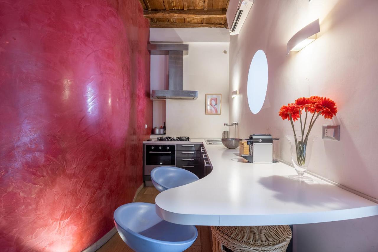 Modern Apartment In Campo De Fiori Rome Exterior photo