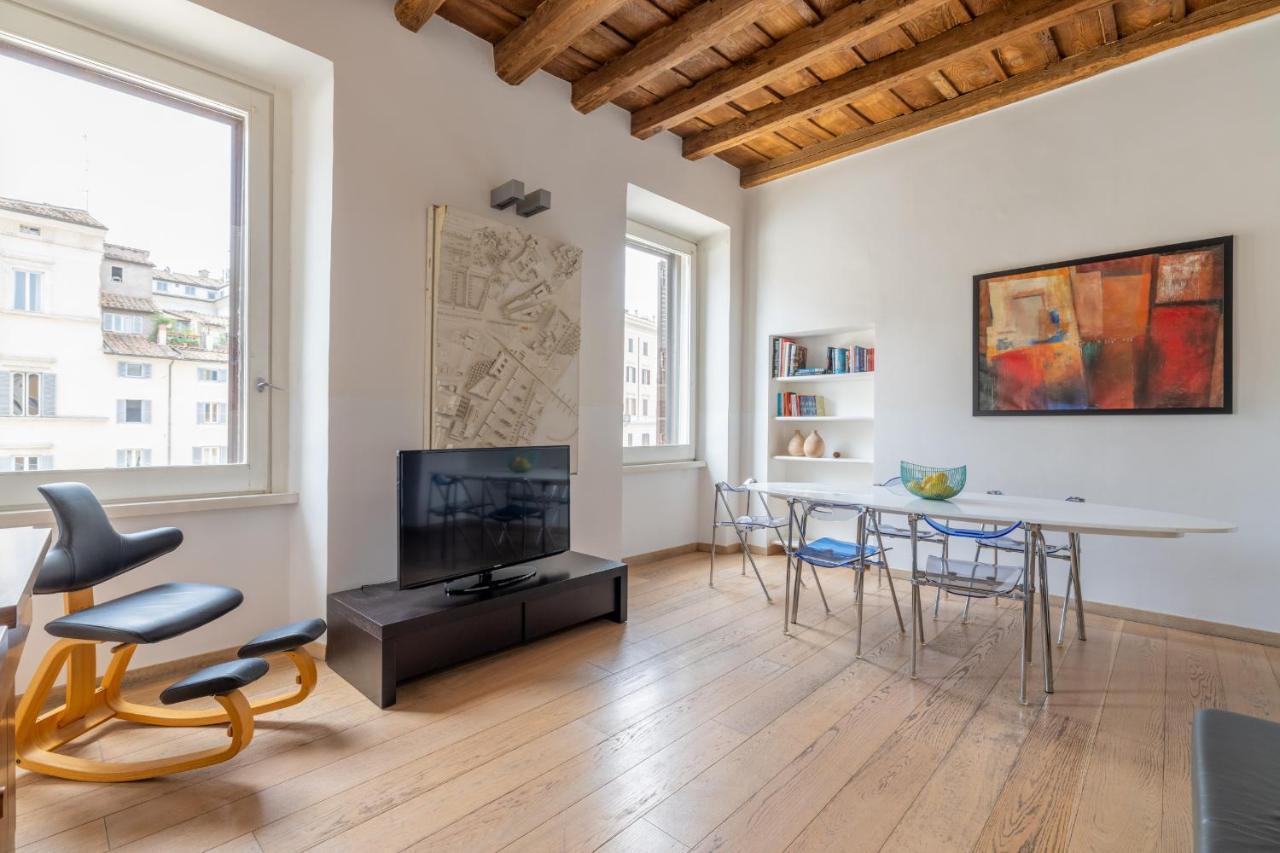 Modern Apartment In Campo De Fiori Rome Exterior photo