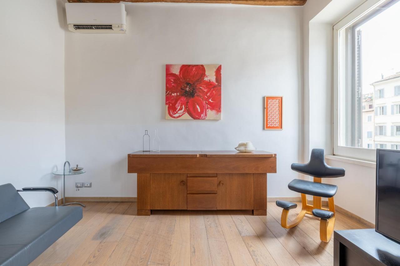 Modern Apartment In Campo De Fiori Rome Exterior photo