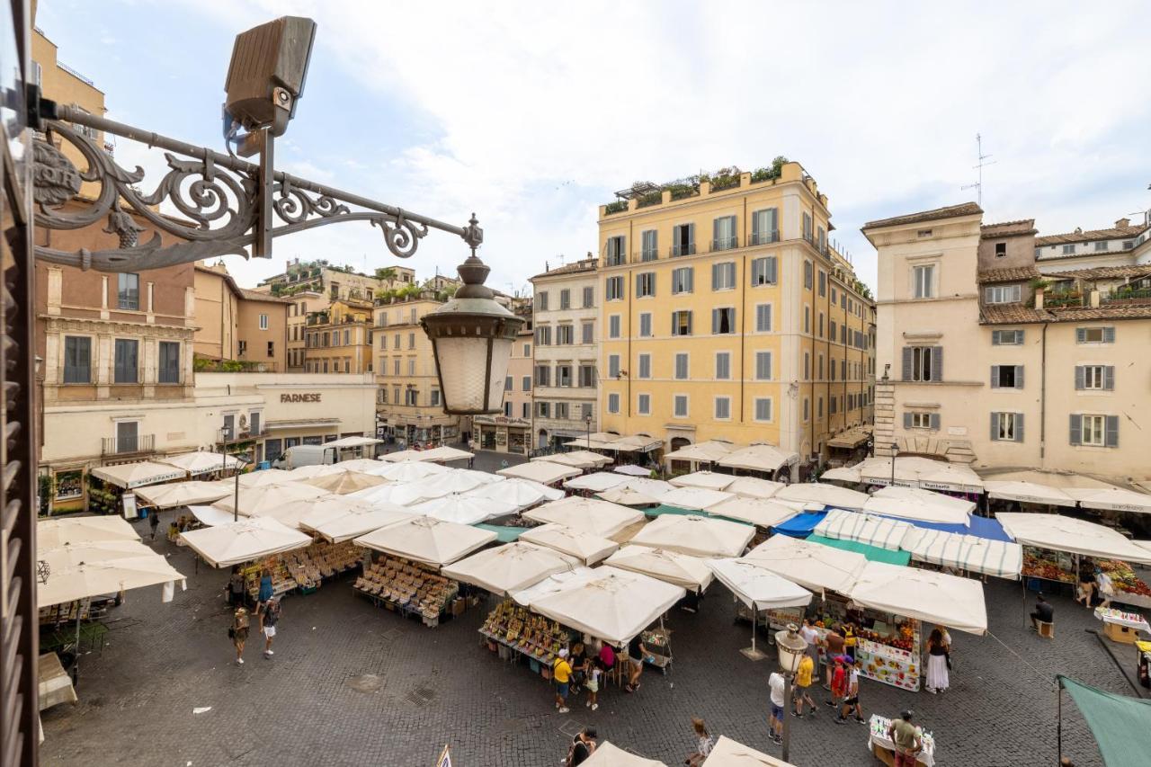 Modern Apartment In Campo De Fiori Rome Exterior photo